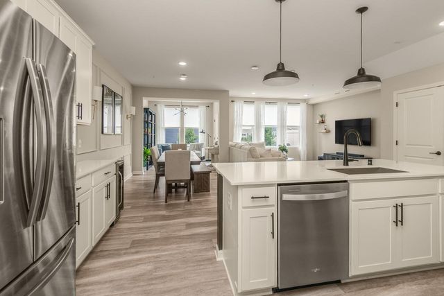 9607 4th Street N, Lake Elmo, MN 55042