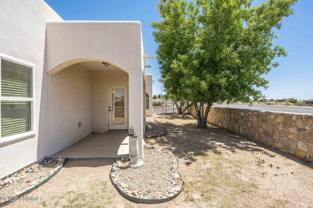 4051 Bella Sierra Drive, Las Cruces, NM 88011