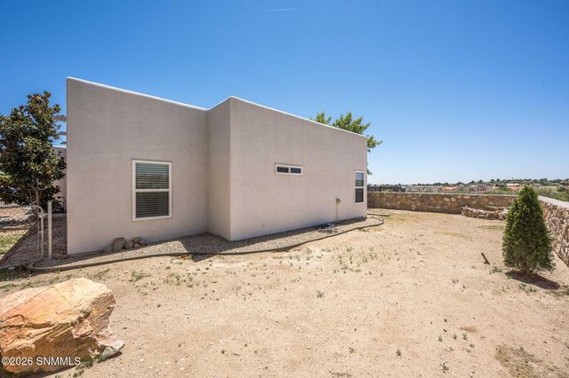 4051 Bella Sierra Drive, Las Cruces, NM 88011