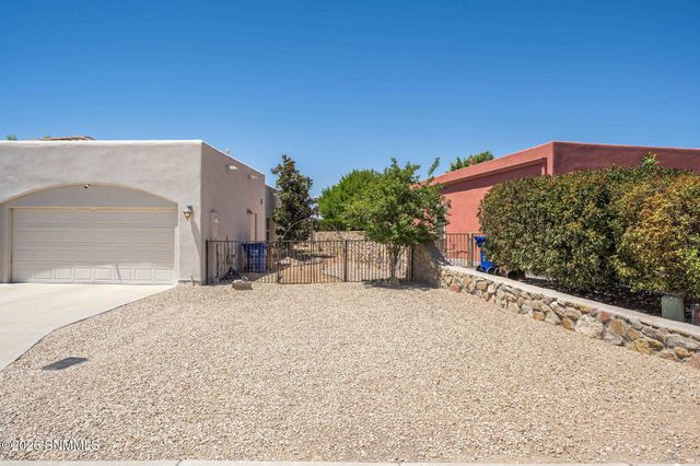 4051 Bella Sierra Drive, Las Cruces, NM 88011
