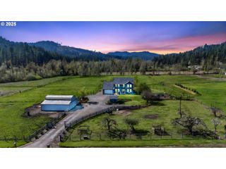 30356 CAMAS SWALE Rd, Creswell, OR 97426