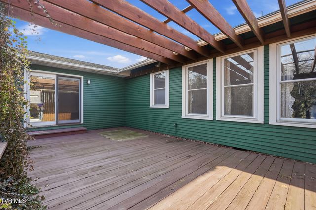 113 West 2nd Street, Big Stone Gap, VA 24219