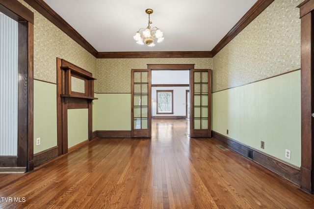 113 West 2nd Street, Big Stone Gap, VA 24219