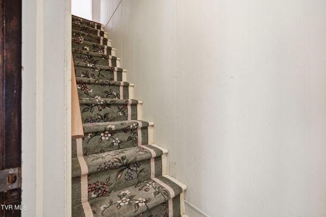 113 West 2nd Street, Big Stone Gap, VA 24219