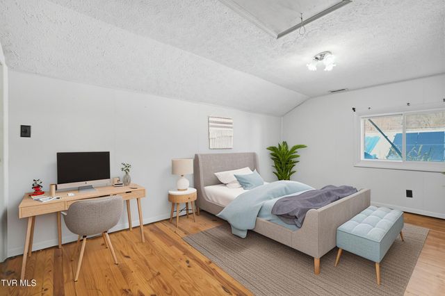 113 West 2nd Street, Big Stone Gap, VA 24219