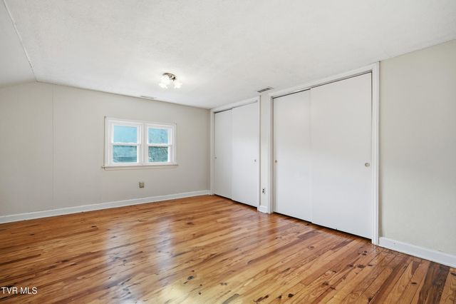 113 West 2nd Street, Big Stone Gap, VA 24219