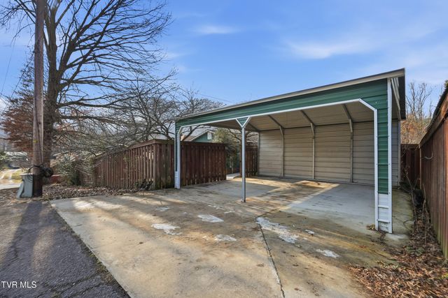 113 West 2nd Street, Big Stone Gap, VA 24219