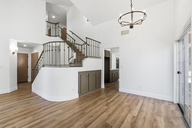 364 E Marwood Lane, Fresno, CA 93720