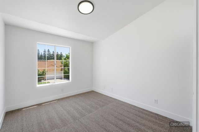 364 E Marwood Lane, Fresno, CA 93720