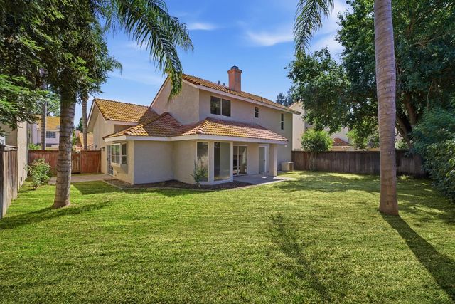 364 E Marwood Lane, Fresno, CA 93720
