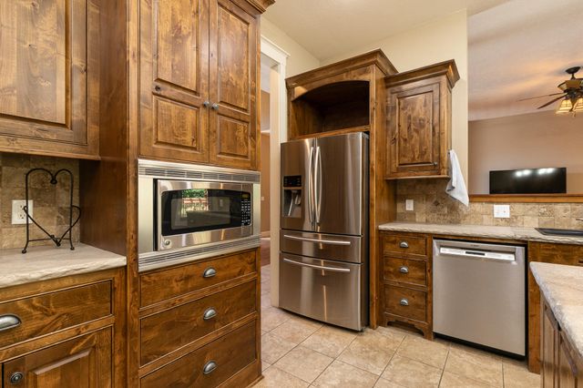 1277 Hayden Court E, Springfield, MO 65804