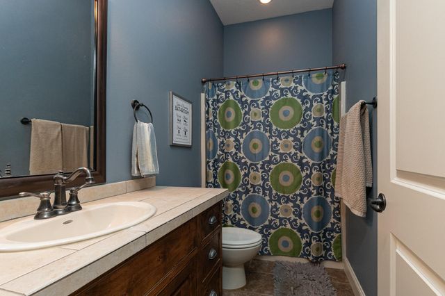1277 Hayden Court E, Springfield, MO 65804