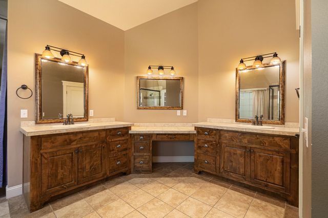 1277 Hayden Court E, Springfield, MO 65804