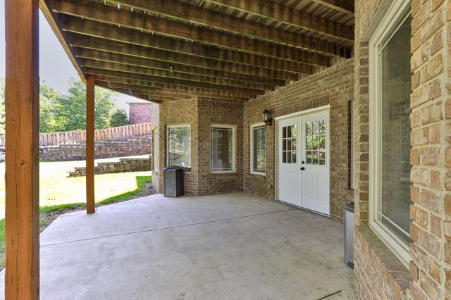 1277 Hayden Court E, Springfield, MO 65804