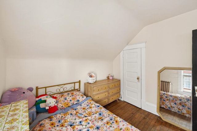 1363 Thomas Avenue, Saint Paul, MN 55104