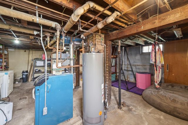 1363 Thomas Avenue, Saint Paul, MN 55104