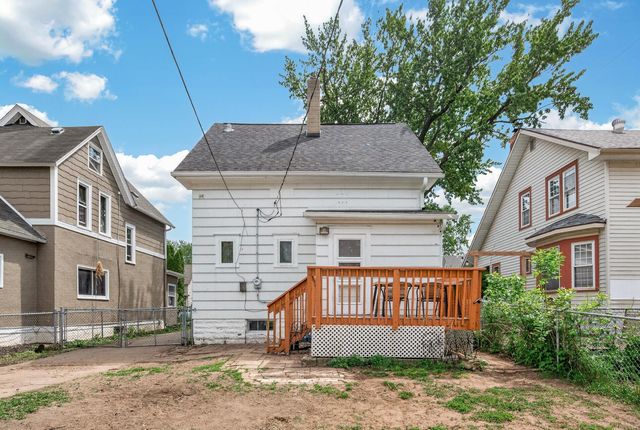1363 Thomas Avenue, Saint Paul, MN 55104