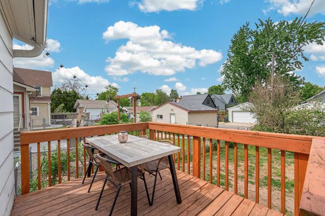 1363 Thomas Avenue, Saint Paul, MN 55104