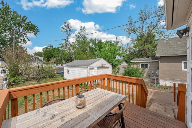 1363 Thomas Avenue, Saint Paul, MN 55104