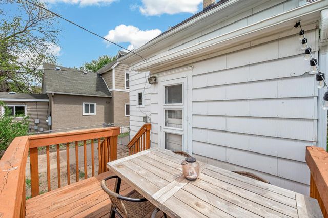 1363 Thomas Avenue, Saint Paul, MN 55104