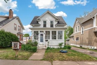 1363 Thomas Avenue, Saint Paul, MN 55104