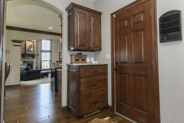 W328S8845 Oak Tree DRIVE, Mukwonago, WI 53149
