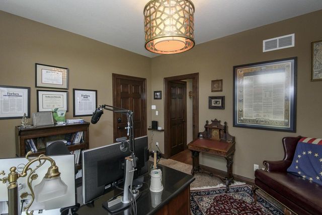 W328S8845 Oak Tree DRIVE, Mukwonago, WI 53149