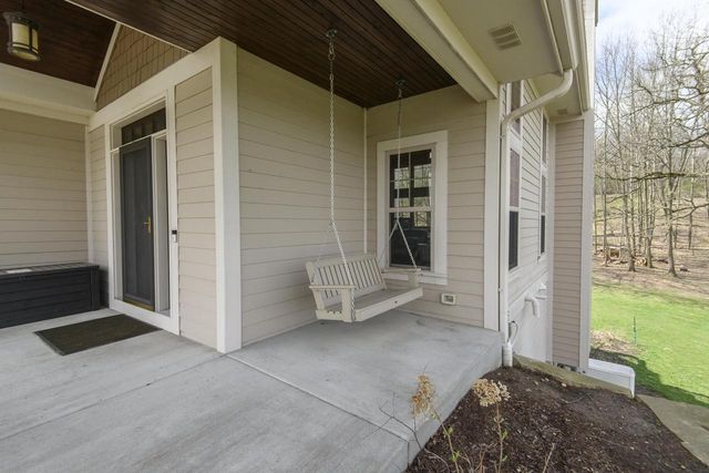 W328S8845 Oak Tree DRIVE, Mukwonago, WI 53149