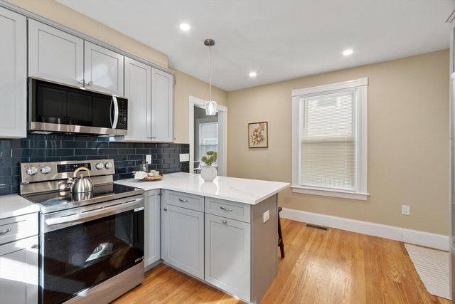 17 Buckingham Street 2, Somerville, MA 02143