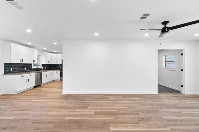 12629 Red Bud TRL, Buda, TX 78610