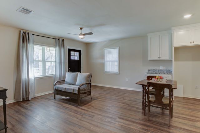 913 N 32nd Street, Waco, TX 76707