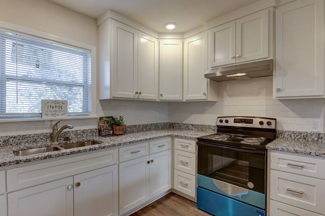 913 N 32nd Street, Waco, TX 76707