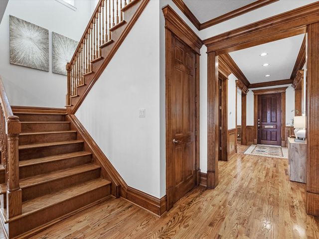 6114 Truro Street, Houston, TX 77007