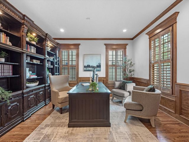 6114 Truro Street, Houston, TX 77007