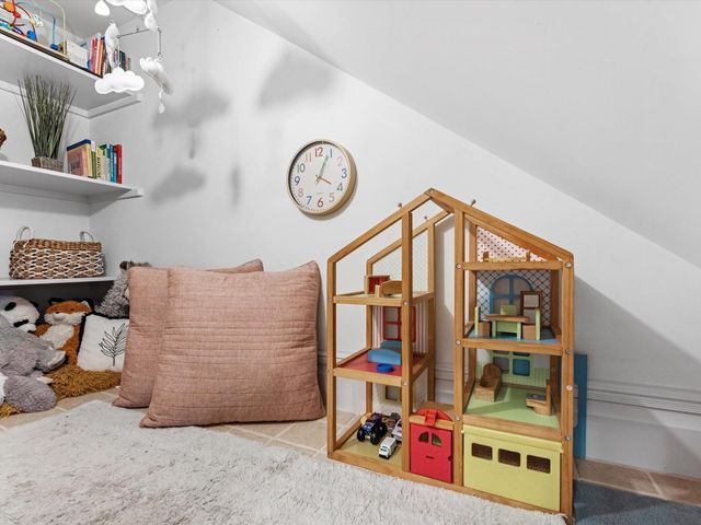 6114 Truro Street, Houston, TX 77007