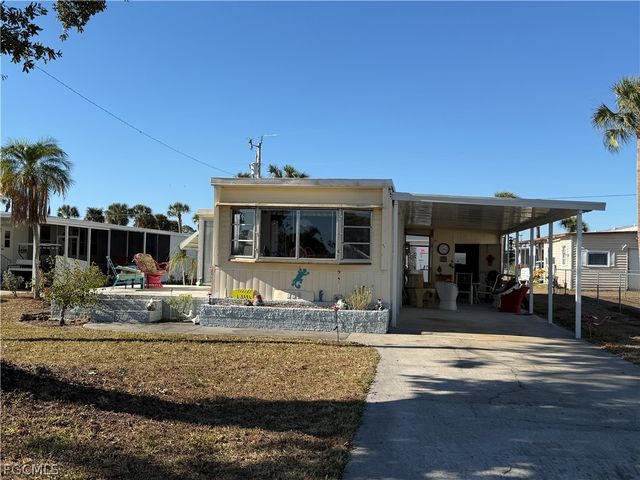 113 Chisholm TRL, North Fort Myers, FL 33917
