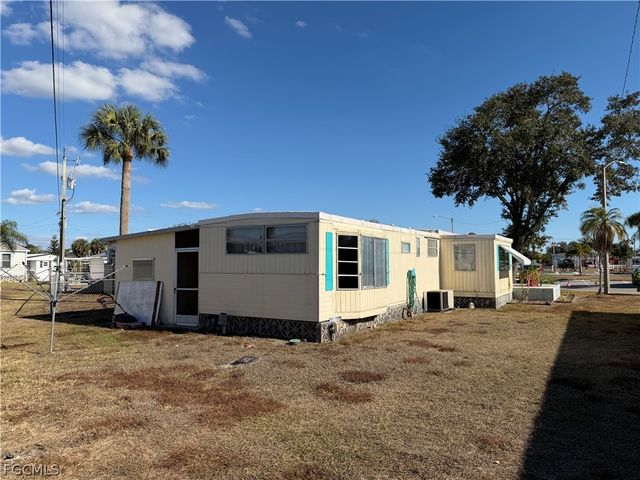 113 Chisholm TRL, North Fort Myers, FL 33917