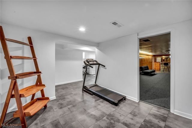 145 Hall Drive, Wadsworth, OH 44281