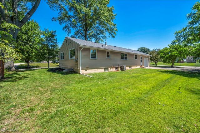 145 Hall Drive, Wadsworth, OH 44281