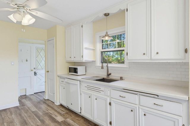 S64W19049 School DRIVE, Muskego, WI 53150