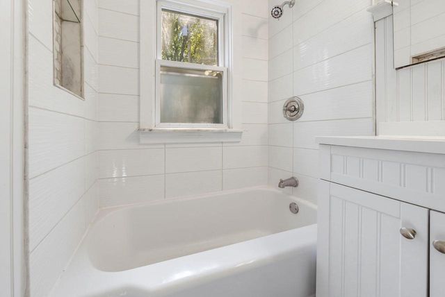 S64W19049 School DRIVE, Muskego, WI 53150