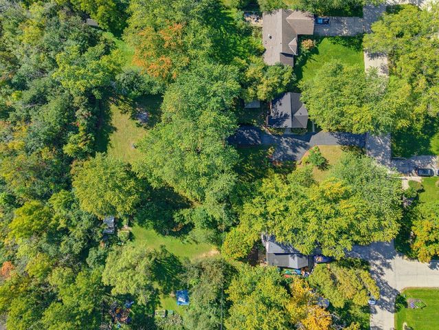 S64W19049 School DRIVE, Muskego, WI 53150