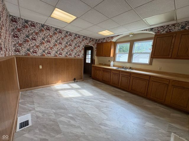 1530 S 17th, Terre Haute, IN 47802