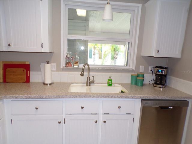 232 NATURES WAY, North Port, FL 34287
