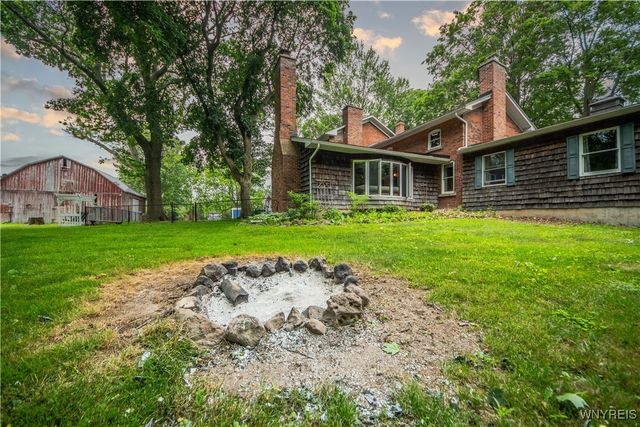 5851 Bowmiller Road, Lockport Town, NY 14094