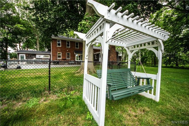 5851 Bowmiller Road, Lockport Town, NY 14094