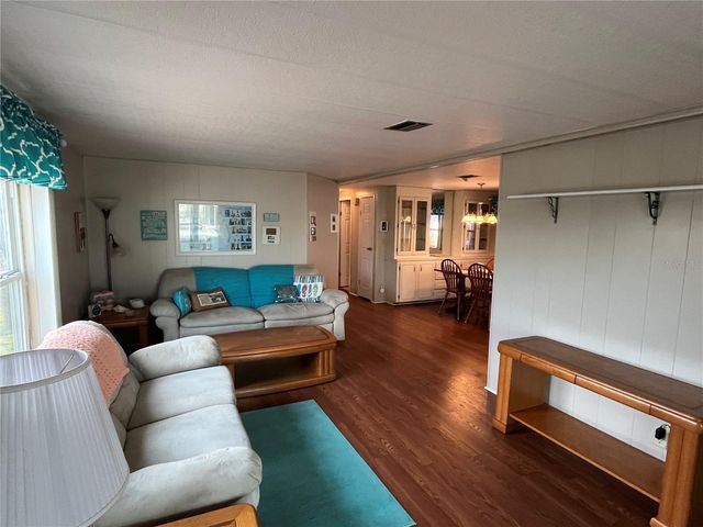 825 JOLANDA CIRCLE, Venice, FL 34285