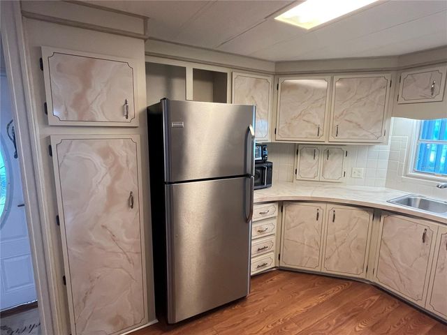 825 JOLANDA CIRCLE, Venice, FL 34285