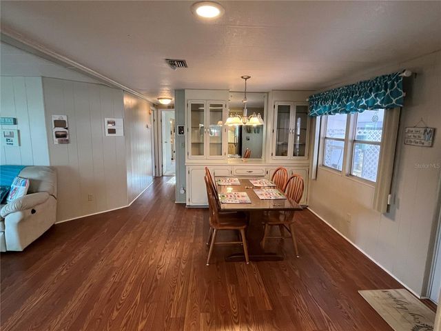 825 JOLANDA CIRCLE, Venice, FL 34285