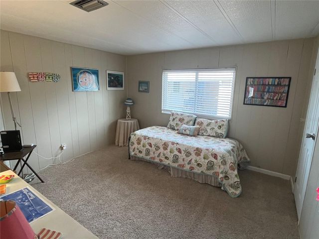 825 JOLANDA CIRCLE, Venice, FL 34285